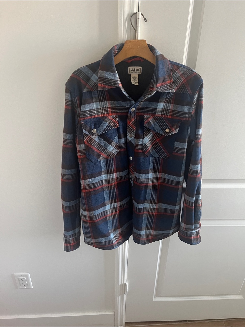 L.L. Bean Men's Navy and Red Plaid Button-Down Flannel Shirt